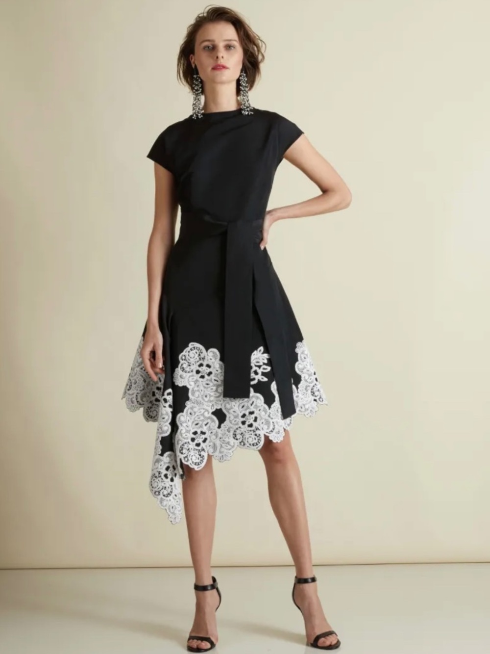 Josie Natori Runway Spain Black Asymmetric Lace Applique Dress 14 NWT